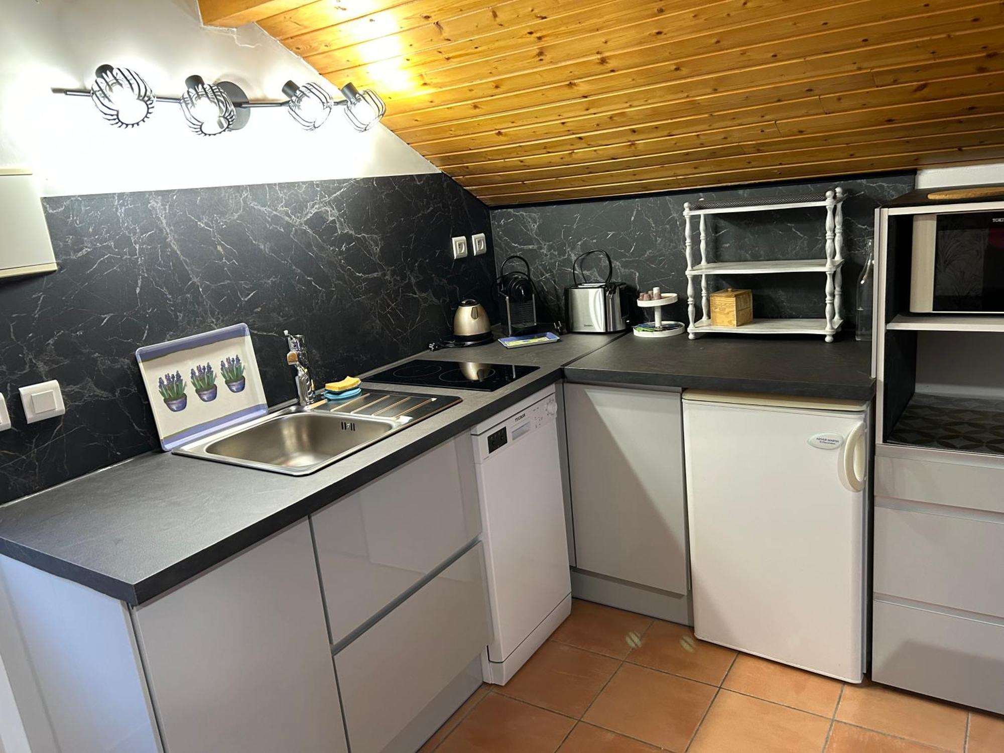 Le Petit Soleil Apartment Siguret ภายนอก รูปภาพ